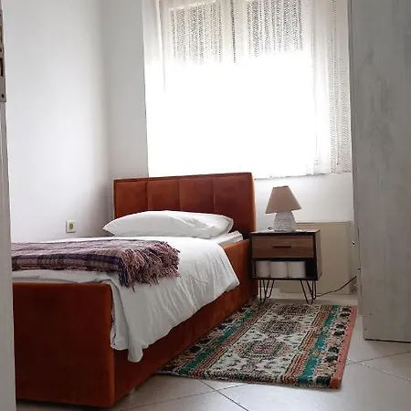 Oda ve Kahvaltı Isabel *